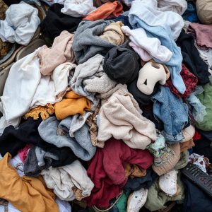 Piel de Cordero vs Cuero Sintético PU: ¿Cuál es Ecológico?