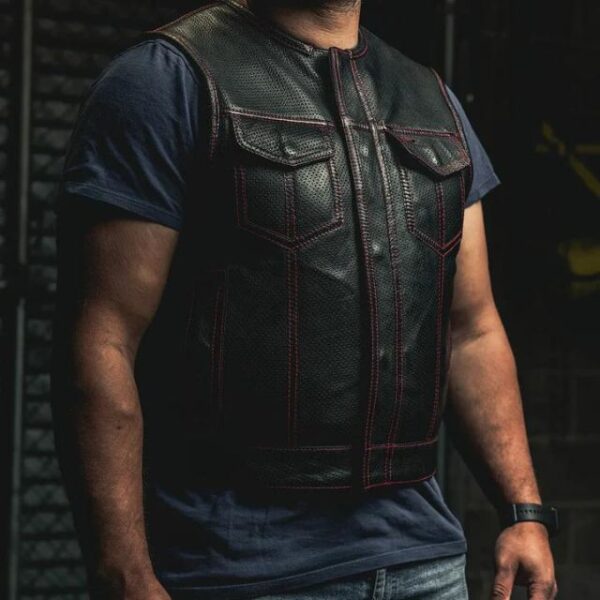 Gilet da motociclista in pelle traforata da uomo